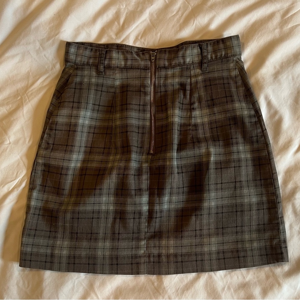 H&M Divided plaid mini skirt (2) - Picture 4 of 4